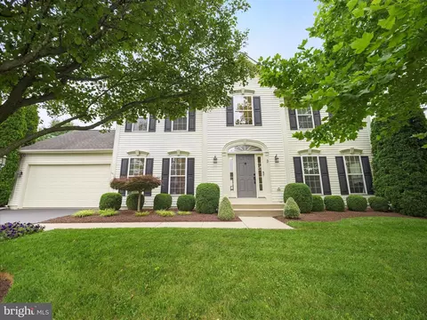 Exterior - 3 N Pointe Ter, Middletown, MD 21769 photo 3 of 5