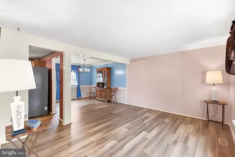 1828 Lawnview Dr, Frederick, MD 21702 photo 4