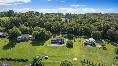 View/Area - 4514 Cherry Ln, Jefferson, MD 21755 photo 6 of 12