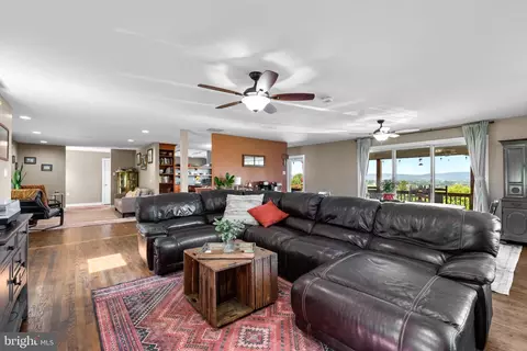 Living - 4514 Cherry Ln, Jefferson, MD 21755 photo 1 of 1