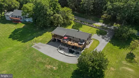 View/Area - 4514 Cherry Ln, Jefferson, MD 21755 photo 9 of 12