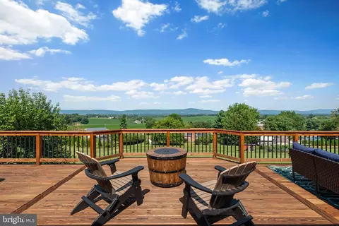 Exterior - 4514 Cherry Ln, Jefferson, MD 21755 photo 7 of 25