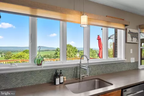 Kitchen - 4514 Cherry Ln, Jefferson, MD 21755 photo 2 of 7