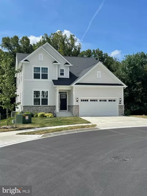 2201 Denali Dr, Frederick, MD 21702