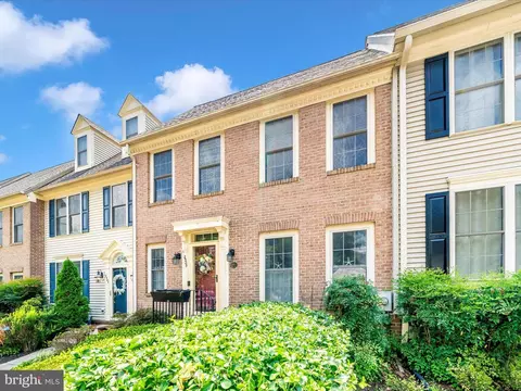 Exterior - 2529 Waterside Dr, Frederick, MD 21701 photo 9 of 17