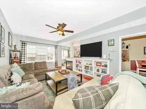 Living - 2529 Waterside Dr, Frederick, MD 21701 photo 2 of 2