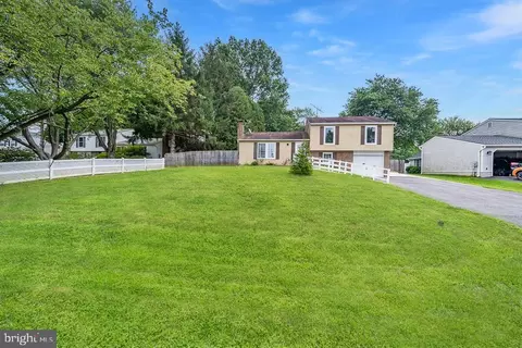7103 Unakite Ct, Middletown, MD 21769