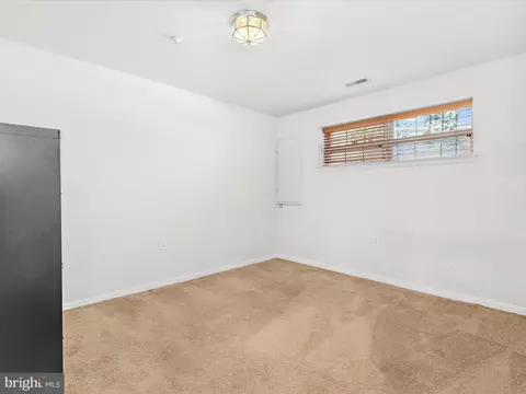 Bedroom - 930 Mosby Dr, Frederick, MD 21701 photo 9 of 10