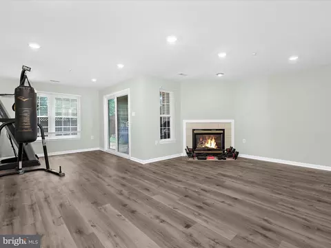 Living - 930 Mosby Dr, Frederick, MD 21701 photo 5 of 9