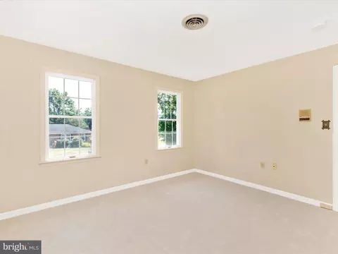 Bedroom - 8107 Clearfield Rd, Frederick, MD 21702 photo 8 of 12