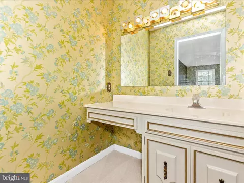 Bath - 8107 Clearfield Rd, Frederick, MD 21702 photo 4 of 5