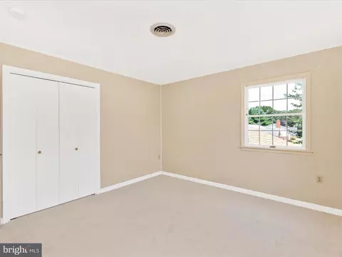 Bedroom - 8107 Clearfield Rd, Frederick, MD 21702 photo 9 of 12