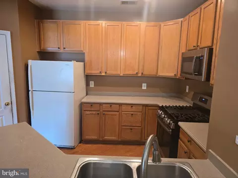 Kitchen - 102 Royal Bonnet Pl, Frederick, MD 21702 photo 1 of 1