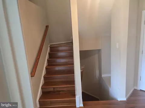 Entry Way - 102 Royal Bonnet Pl, Frederick, MD 21702 photo 3 of 5