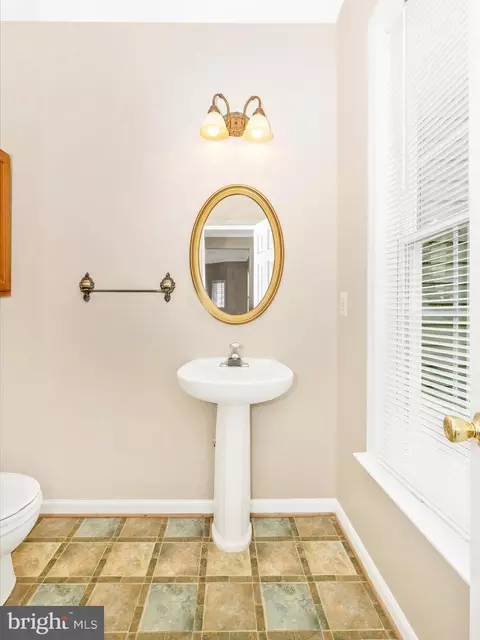 Bath - 432 Delaware Rd, Frederick, MD 21701 photo 1 of 4