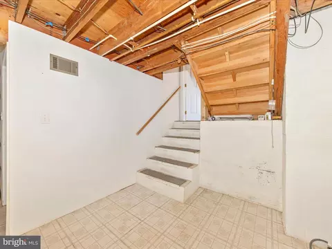 Entry Way - 5718 Mains Ln, Frederick, MD 21704 photo 3 of 3