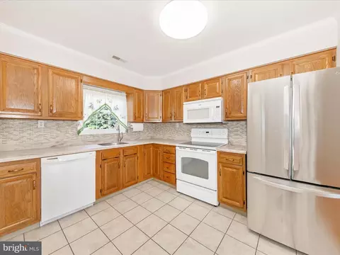 Kitchen - 5718 Mains Ln, Frederick, MD 21704 photo 1 of 3