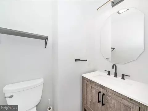 Bath - 1764 Algonquin Rd, Frederick, MD 21701 photo 2 of 4