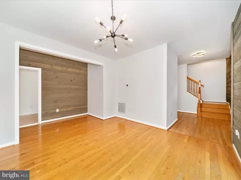 Living - 1764 Algonquin Rd, Frederick, MD 21701 photo 2 of 7