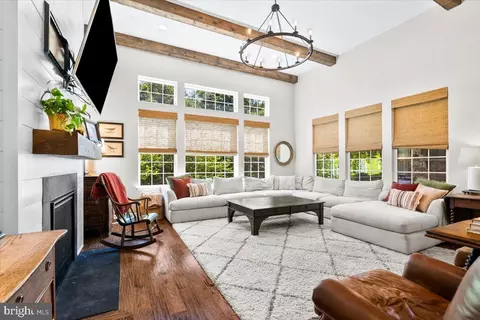 Living - 3607 Moline Ct, Monrovia, MD 21770 photo 2 of 3