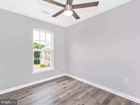 Bedroom - 579 Eisenhower Dr, Frederick, MD 21703 photo 5 of 7