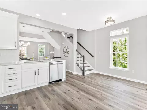 Entry Way - 579 Eisenhower Dr, Frederick, MD 21703 photo 4 of 6
