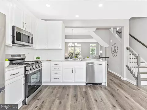 Kitchen - 579 Eisenhower Dr, Frederick, MD 21703 photo 3 of 4