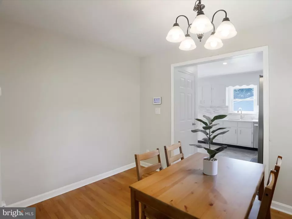 Dining - 6615 Mountaindale Rd, Thurmont, MD 21788 photo 2 of 2