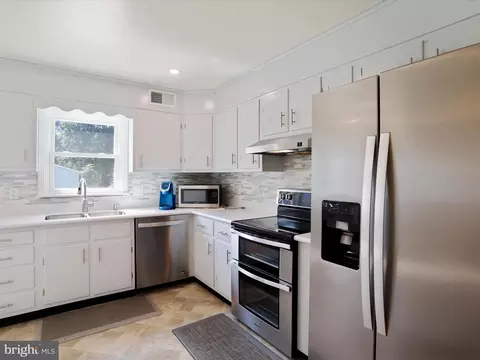 Kitchen - 6615 Mountaindale Rd, Thurmont, MD 21788 photo 1 of 3