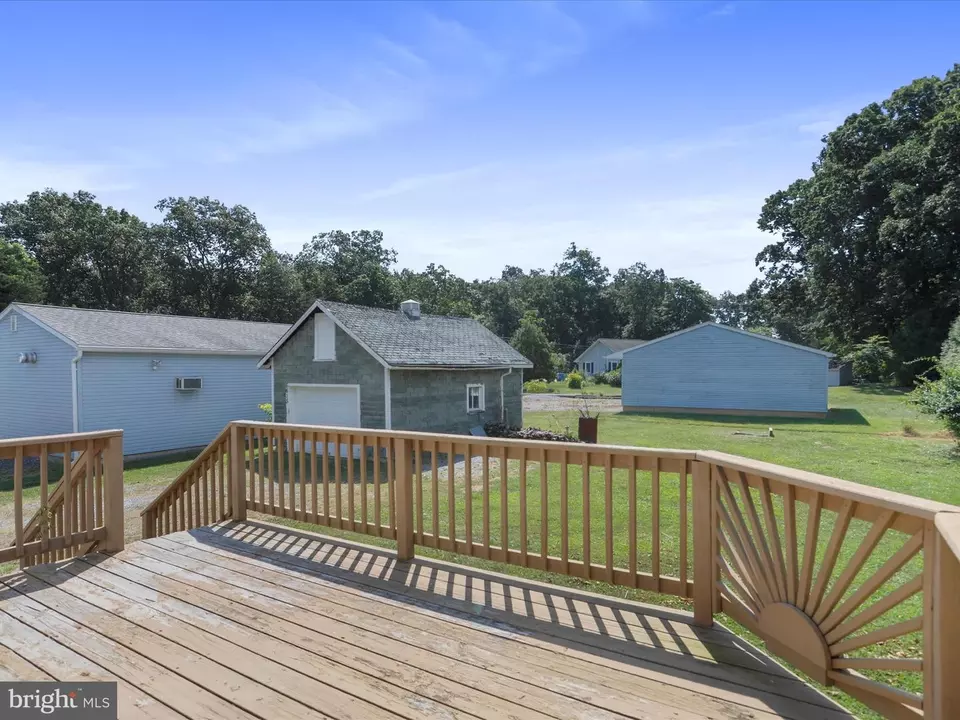 Exterior - 6615 Mountaindale Rd, Thurmont, MD 21788 photo 6 of 10