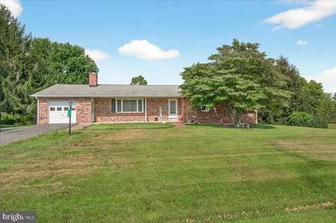 7379 Freestate Dr, Middletown, MD 21769