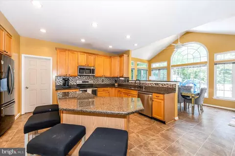 Kitchen - 2102 Walnut Ridge Ct, Frederick, MD 21702 photo 3 of 3