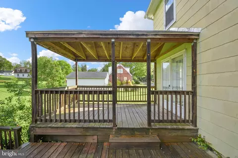Exterior - 107 Broad St, Middletown, MD 21769 photo 2 of 3