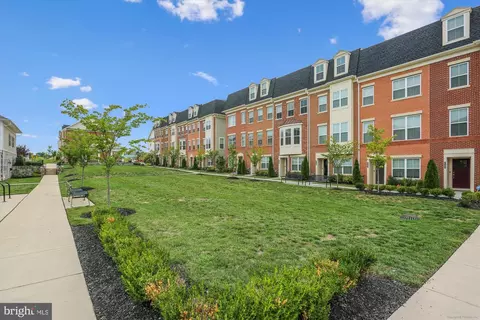 Exterior - 7130 Mchenry Mews, Frederick, MD 21703 photo 6 of 14