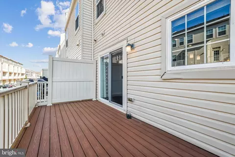 Exterior - 7130 Mchenry Mews, Frederick, MD 21703 photo 5 of 14