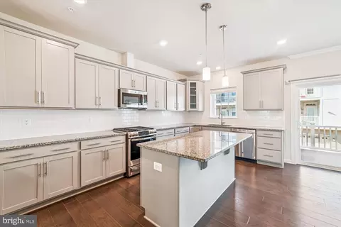 Kitchen - 7130 Mchenry Mews, Frederick, MD 21703 photo 2 of 4