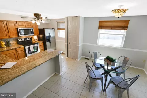 Dining - 7025 Hames Ct, Frederick, MD 21703 photo 3 of 4