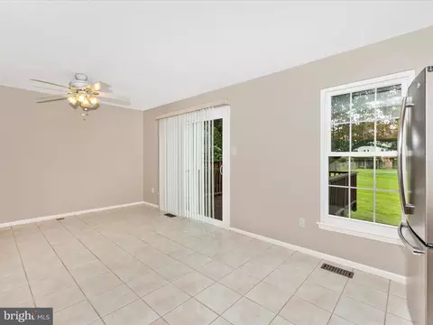 5220 Earles Ct, Frederick, MD 21703 photo 9