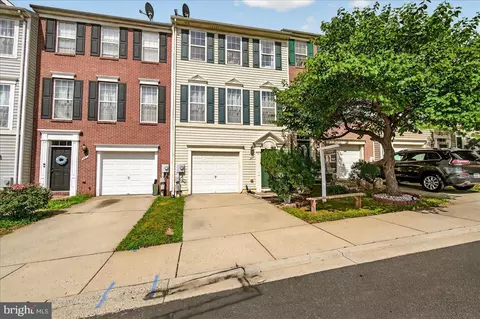 Exterior - 505 Sylvan Ct, Frederick, MD 21703 photo 3 of 15
