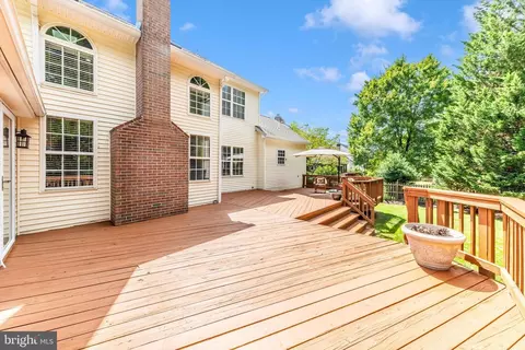 Exterior - 6332 Spring Forest Rd, Frederick, MD 21701 photo 7 of 17