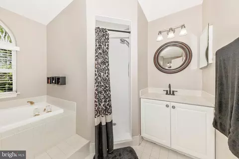Bath - 6332 Spring Forest Rd, Frederick, MD 21701 photo 3 of 5