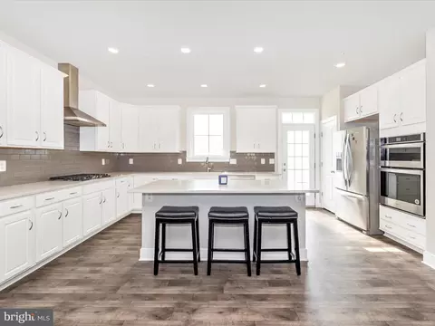 1807 Fairway Ln, Frederick, MD 21702 photo 3