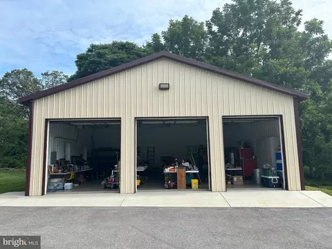 Exterior - 14301 Tower Rd, Smithsburg, MD 21783 photo 17 of 30