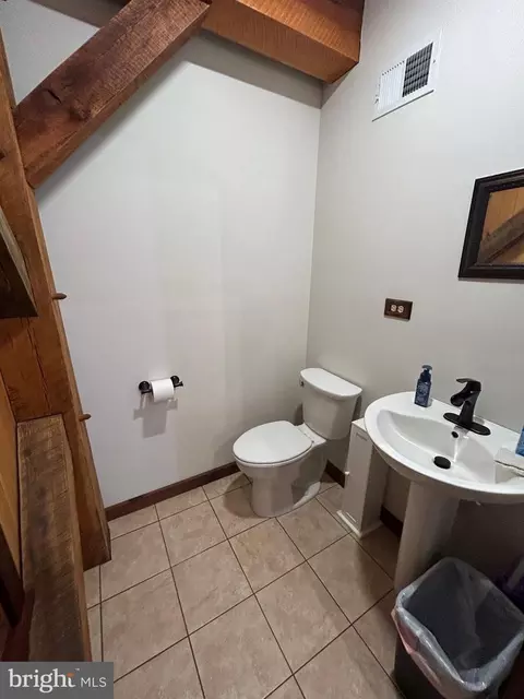 Bath - 14301 Tower Rd, Smithsburg, MD 21783 photo 4 of 7