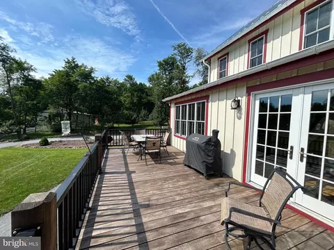 Exterior - 14301 Tower Rd, Smithsburg, MD 21783 photo 9 of 30