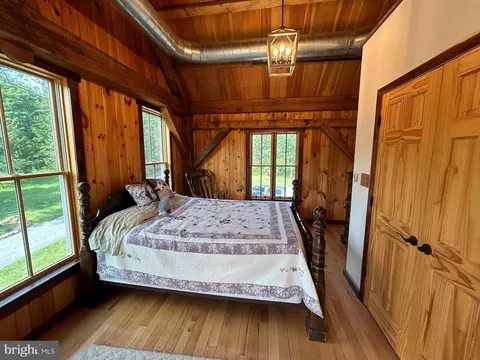 Bedroom - 14301 Tower Rd, Smithsburg, MD 21783 photo 3 of 9