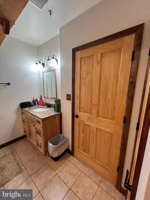 Bath - 14301 Tower Rd, Smithsburg, MD 21783 photo 5 of 7