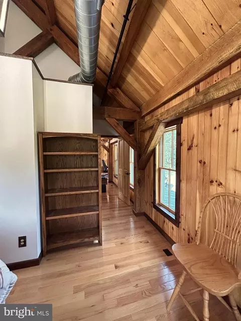 Entry Way - 14301 Tower Rd, Smithsburg, MD 21783 photo 15 of 20