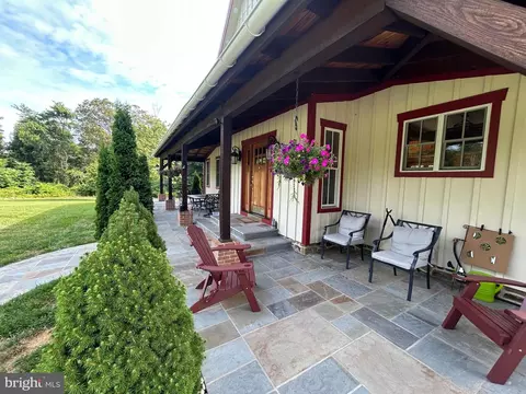 Exterior - 14301 Tower Rd, Smithsburg, MD 21783 photo 5 of 30