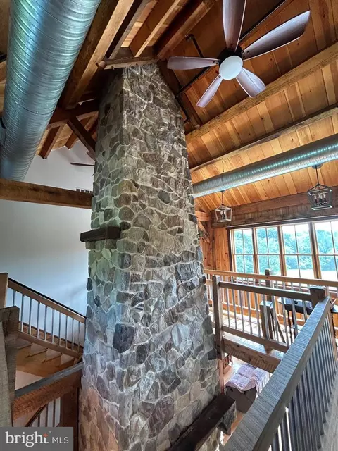 Entry Way - 14301 Tower Rd, Smithsburg, MD 21783 photo 10 of 20